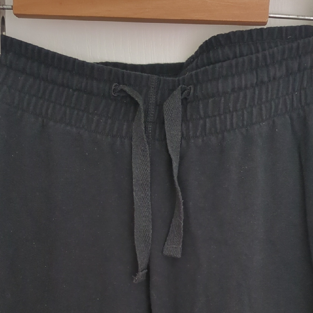 Lululemon Black Joggers - Picture 4 of 8